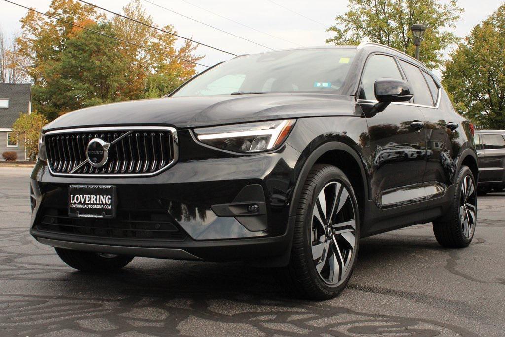 used 2025 Volvo XC40 car, priced at $32,205