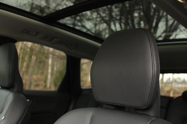 used 2023 Volvo XC60 car, priced at $39,081