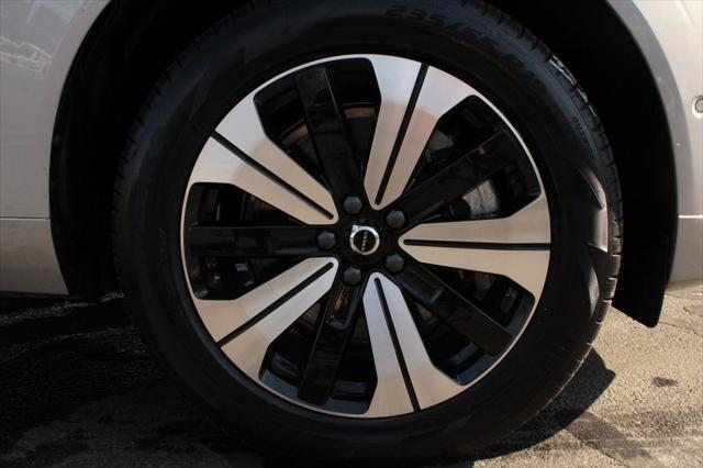 used 2024 Volvo XC60 Recharge Plug-In Hybrid car, priced at $48,518