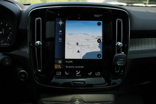 used 2021 Volvo XC40 car, priced at $21,877