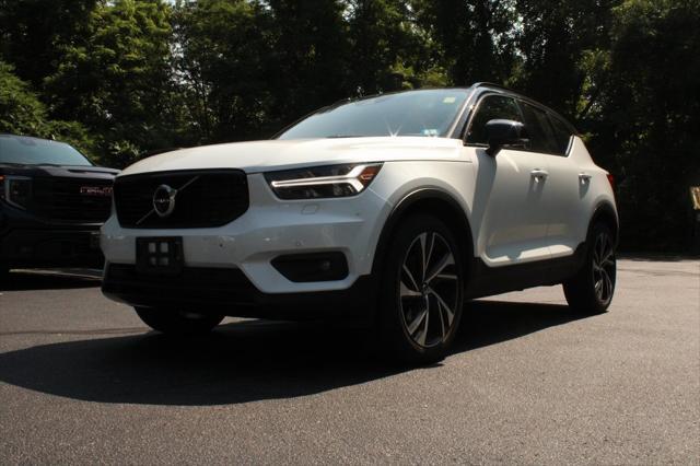 used 2021 Volvo XC40 car, priced at $21,877