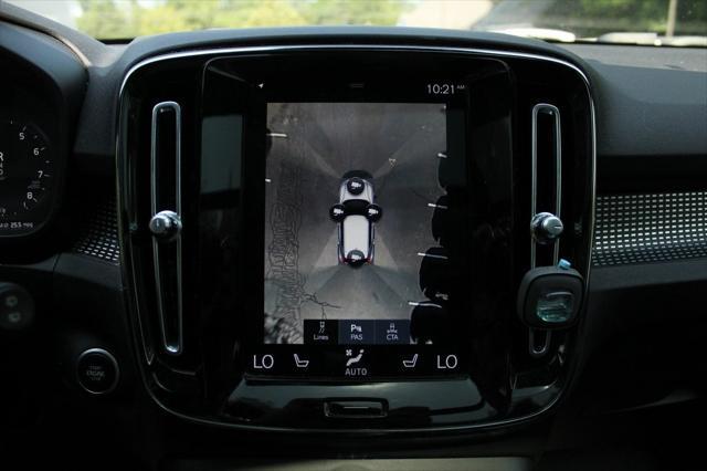 used 2021 Volvo XC40 car, priced at $21,877