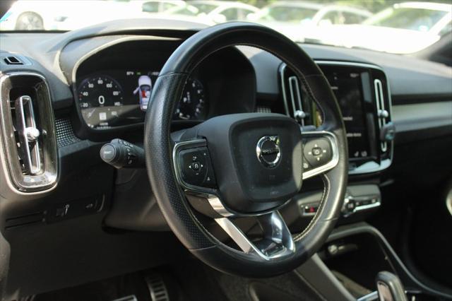 used 2021 Volvo XC40 car, priced at $21,877