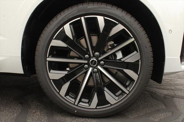 new 2026 Volvo XC60 car, priced at $63,935