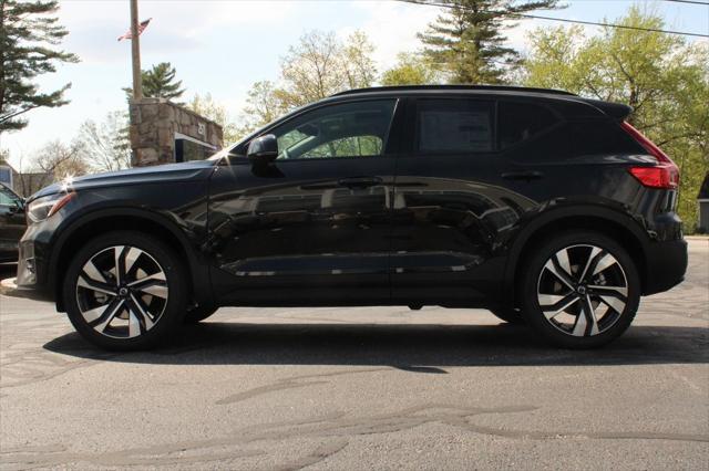 new 2025 Volvo XC40 car, priced at $51,565