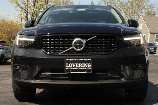new 2025 Volvo XC40 car, priced at $51,565