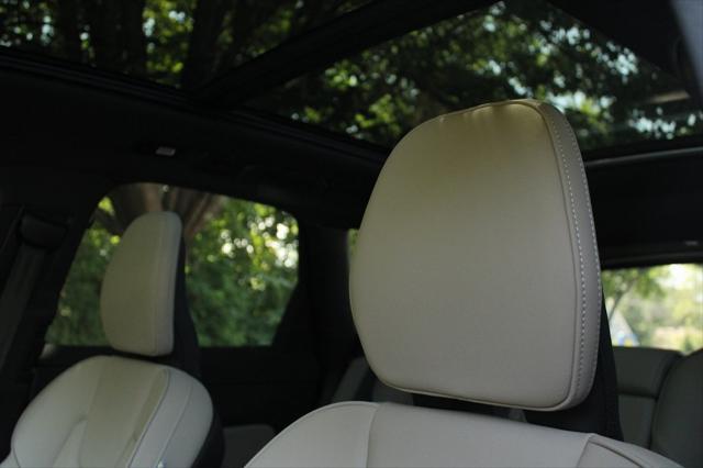 new 2026 Volvo XC60 car, priced at $57,985
