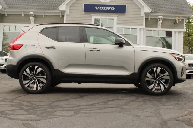 new 2025 Volvo XC40 car, priced at $51,565