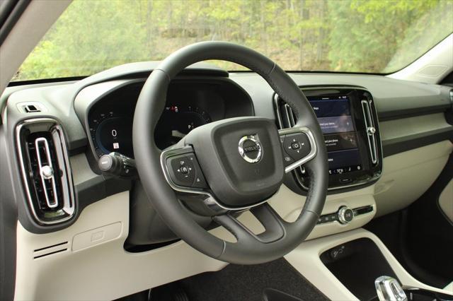 new 2025 Volvo XC40 car, priced at $51,565
