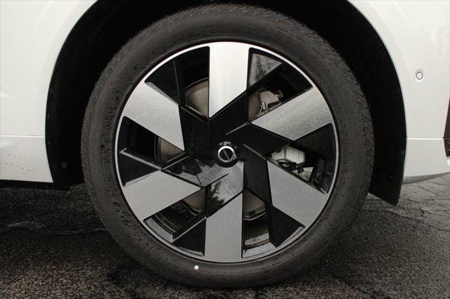 new 2025 Volvo XC60 Plug-In Hybrid car, priced at $66,260
