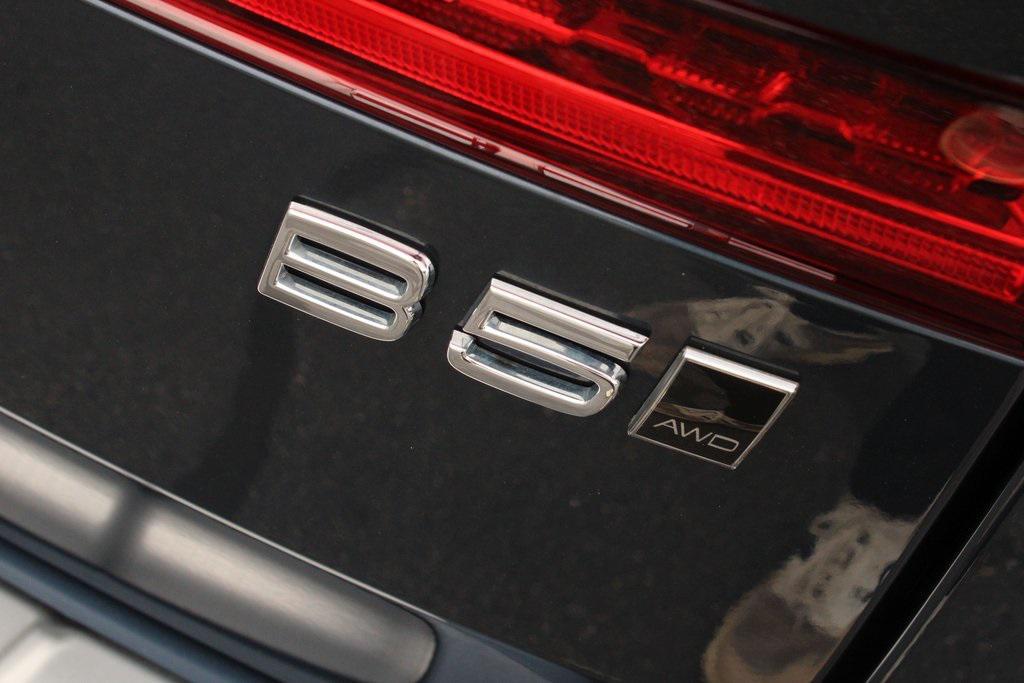 used 2024 Volvo XC60 car, priced at $46,504