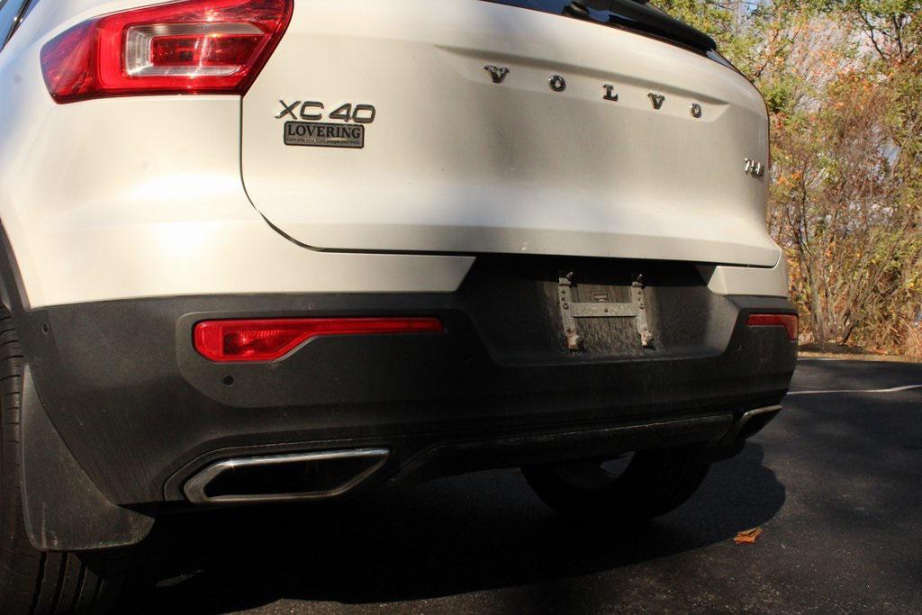 used 2019 Volvo XC40 car, priced at $18,395