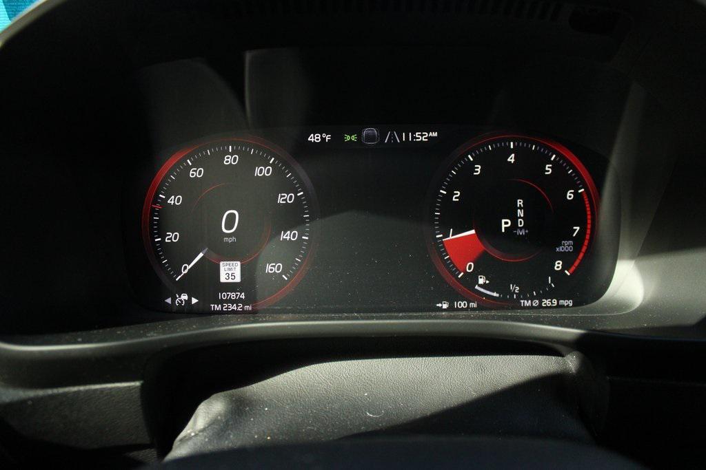 used 2019 Volvo XC40 car, priced at $18,395