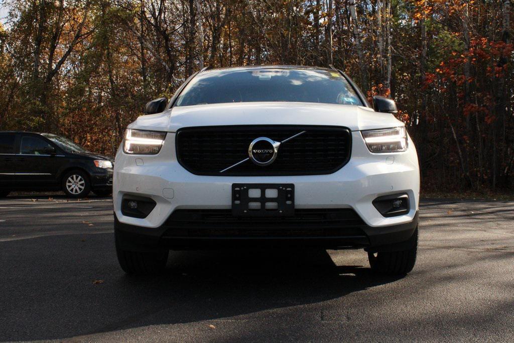 used 2019 Volvo XC40 car, priced at $18,395