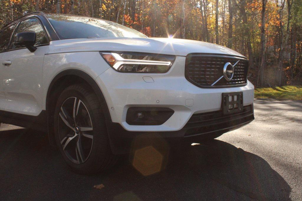 used 2019 Volvo XC40 car, priced at $18,395