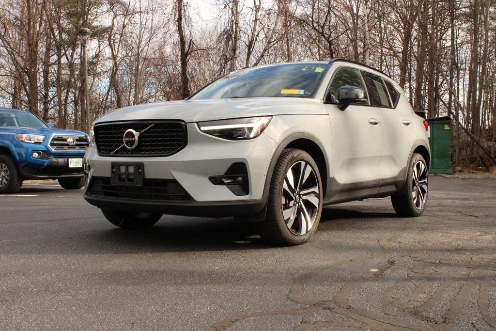 used 2024 Volvo XC40 car, priced at $33,977