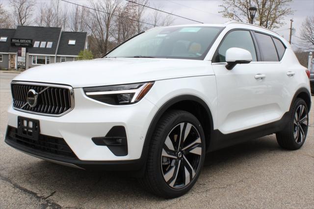 new 2024 Volvo XC40 car, priced at $52,410