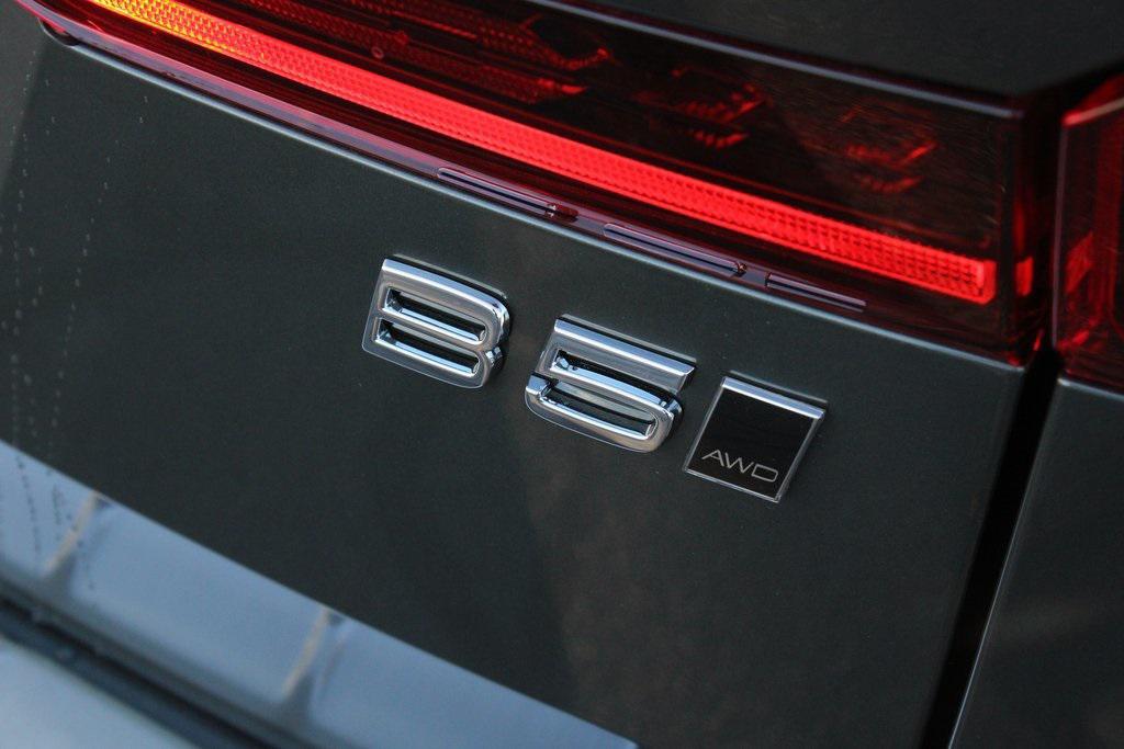 new 2026 Volvo XC60 car, priced at $57,985