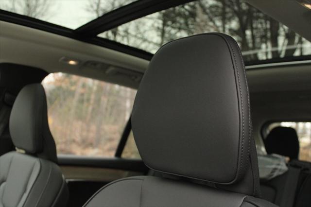 new 2025 Volvo XC90 Plug-In Hybrid car, priced at $78,745