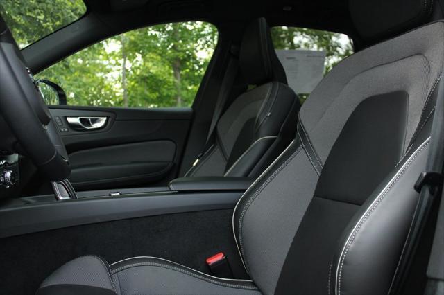 used 2022 Volvo XC60 car, priced at $41,682