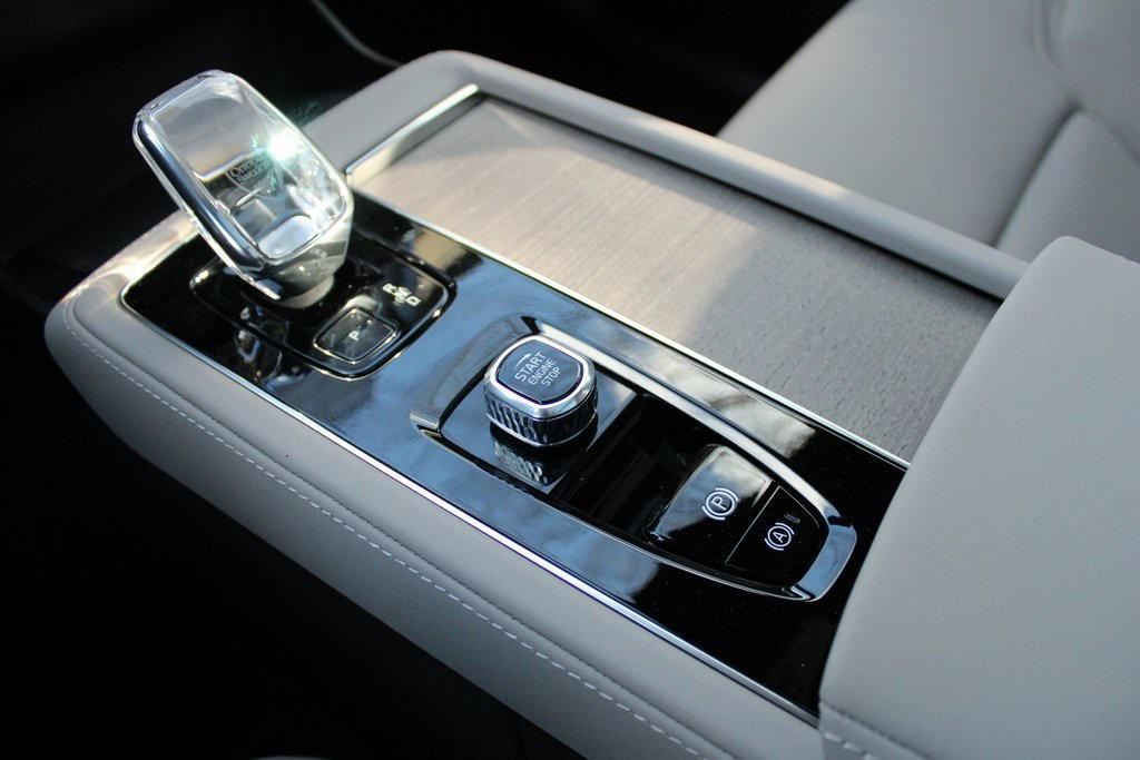 new 2026 Volvo XC90 Plug-In Hybrid car, priced at $81,875