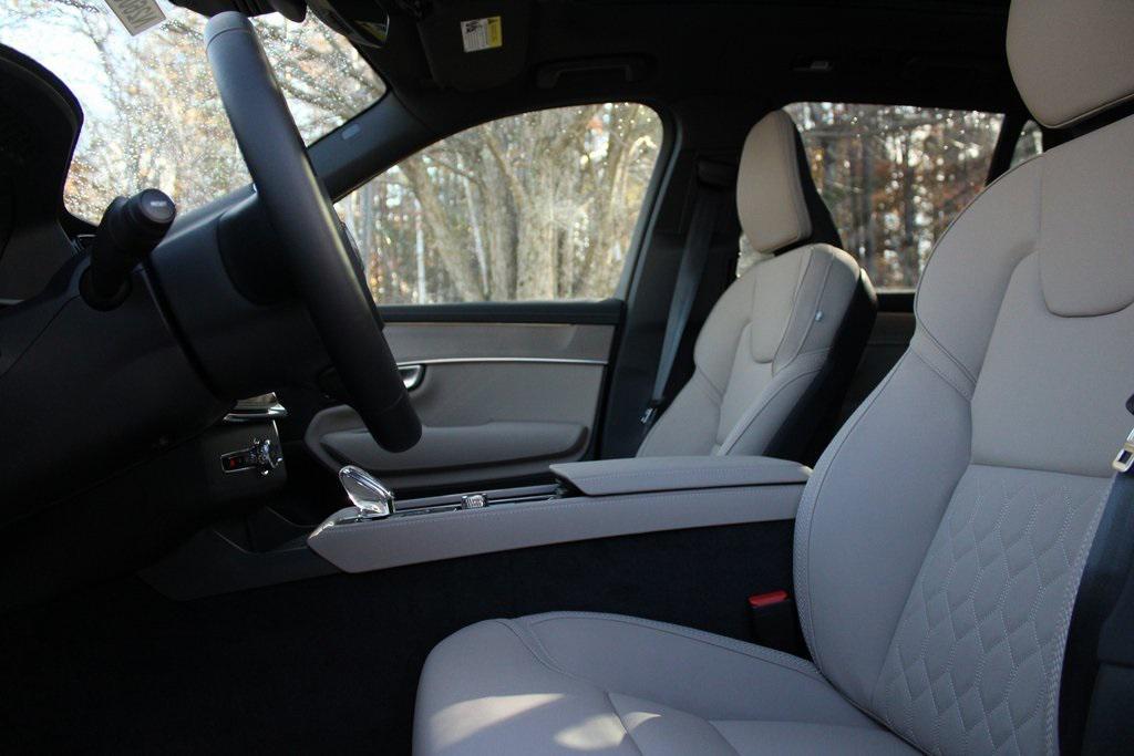 new 2026 Volvo XC90 Plug-In Hybrid car, priced at $81,875