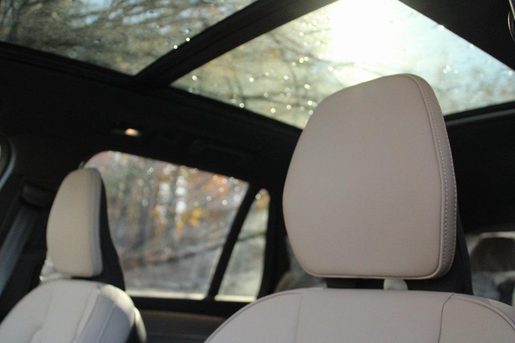 new 2026 Volvo XC90 Plug-In Hybrid car, priced at $81,875