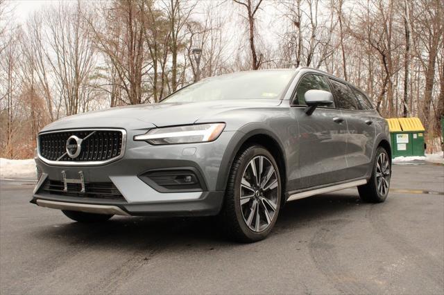 used 2020 Volvo V60 Cross Country car, priced at $33,997