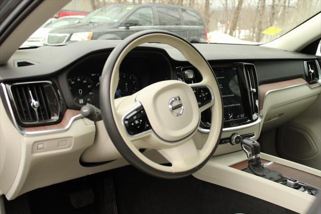 used 2020 Volvo V60 Cross Country car, priced at $33,997