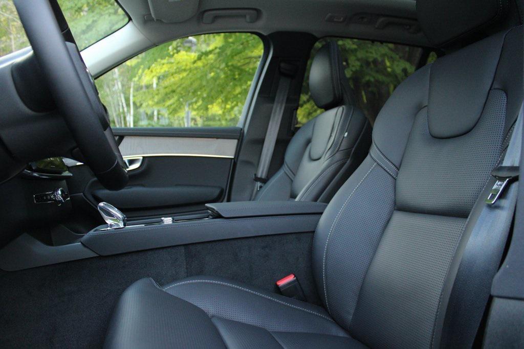 new 2026 Volvo XC90 car, priced at $75,950