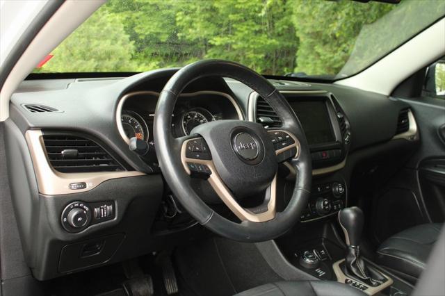 used 2014 Jeep Cherokee car, priced at $11,277