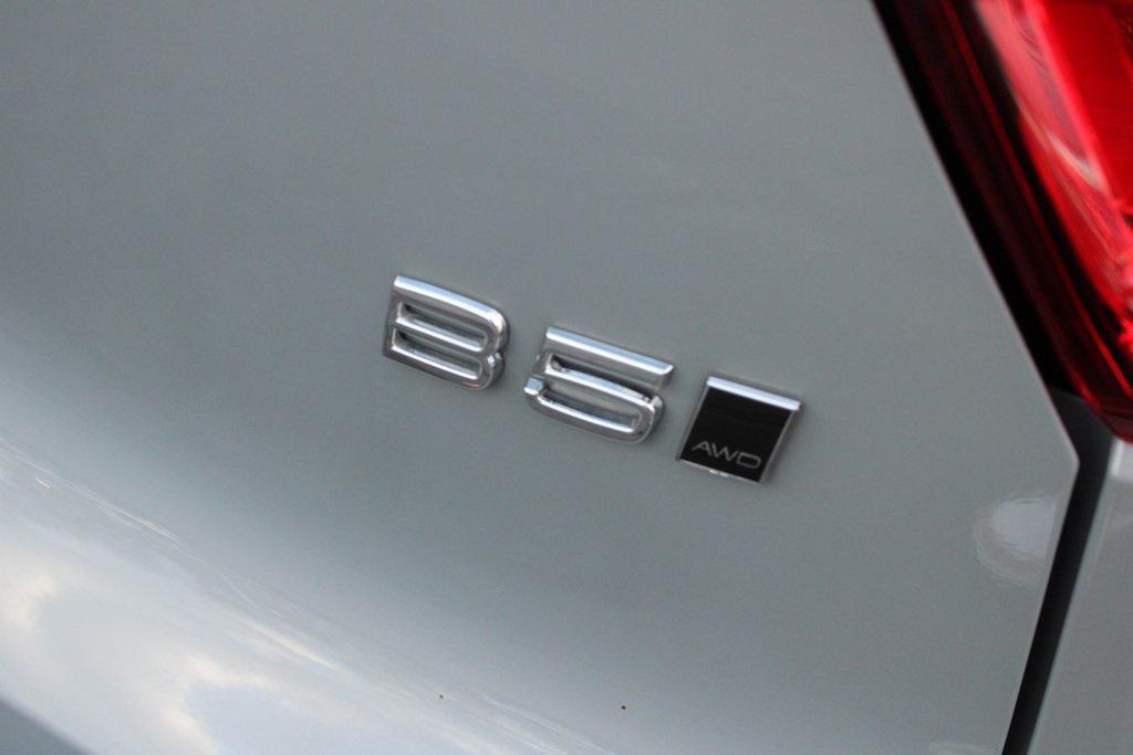 used 2025 Volvo XC40 car, priced at $33,298