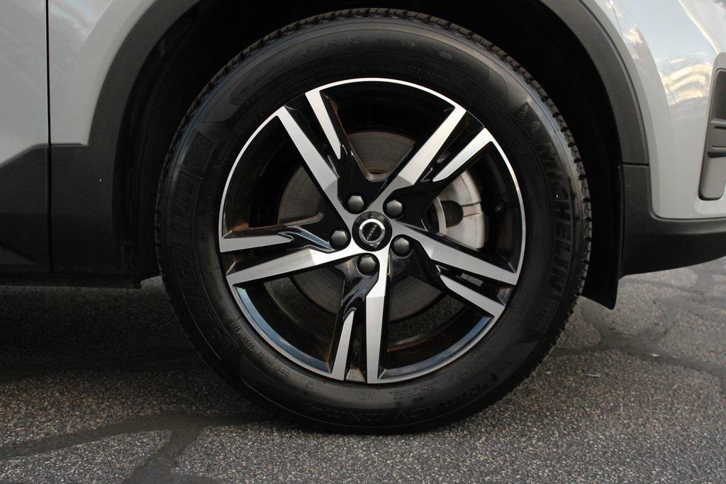 used 2025 Volvo XC40 car, priced at $33,298