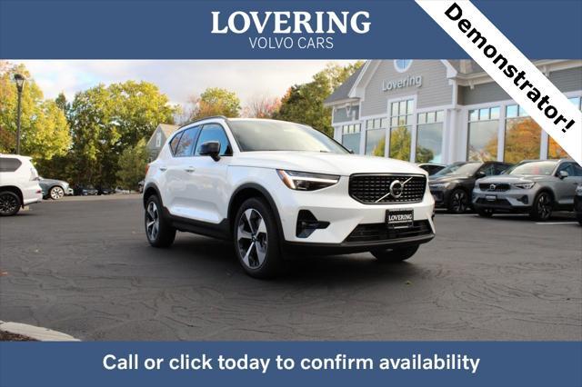 new 2025 Volvo XC40 car, priced at $47,145