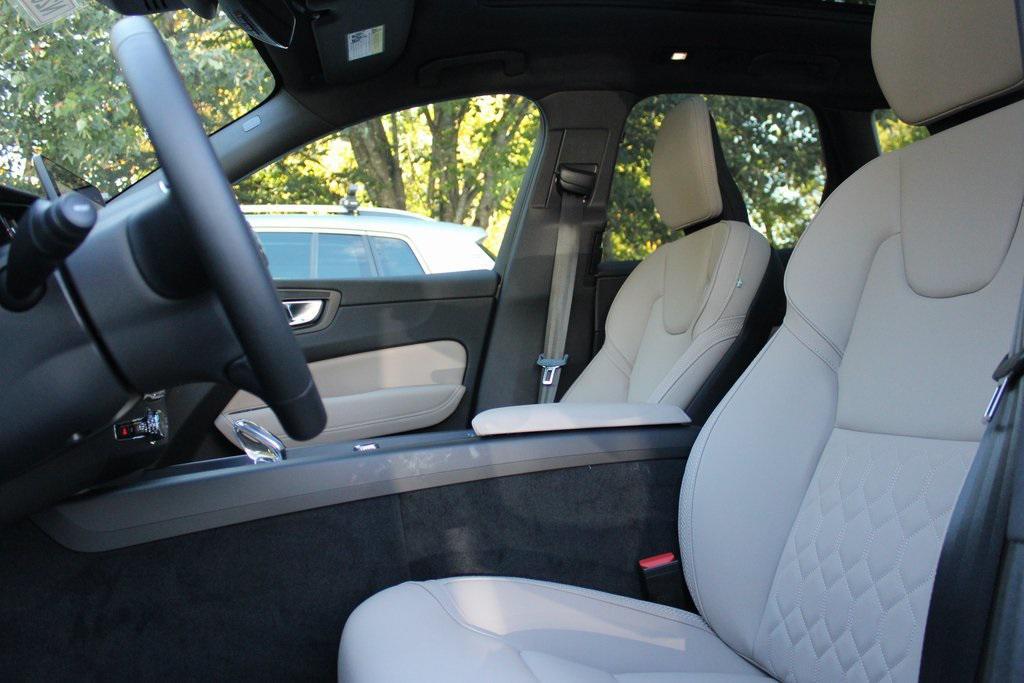 new 2026 Volvo XC60 car, priced at $57,985