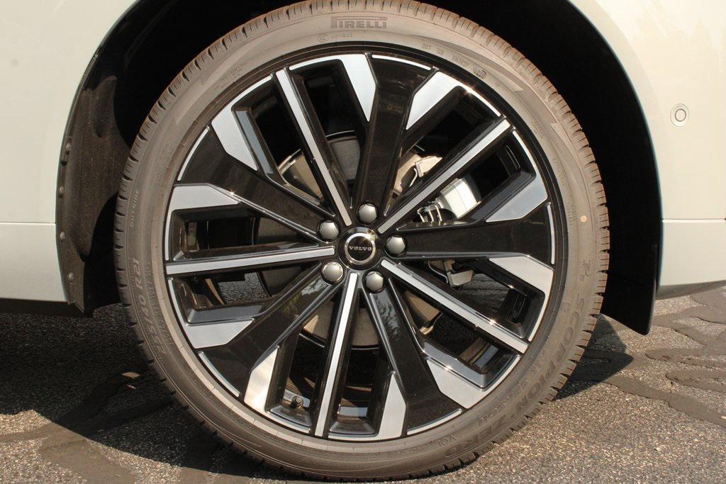 new 2026 Volvo XC60 car, priced at $63,935