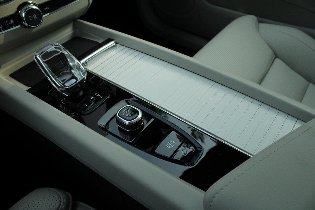 new 2026 Volvo XC60 car, priced at $63,935