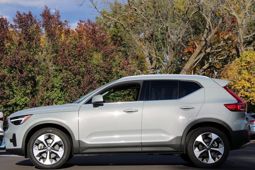 new 2025 Volvo XC40 car, priced at $46,015