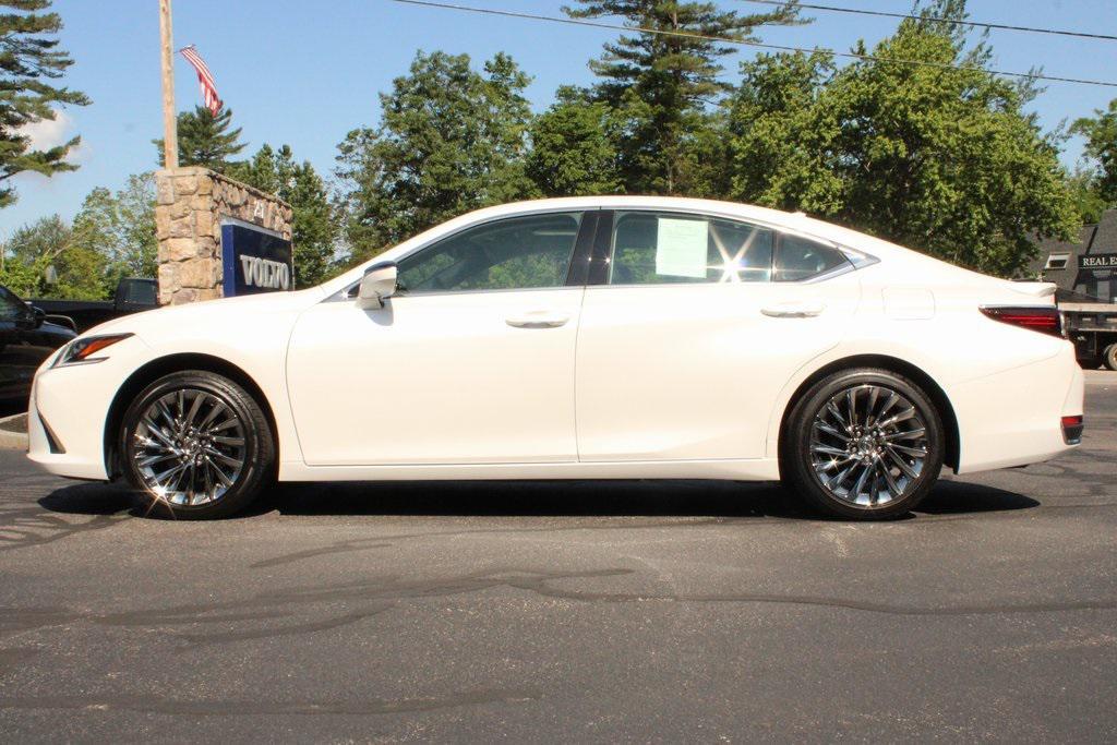 used 2025 Lexus ES 300h car, priced at $47,977