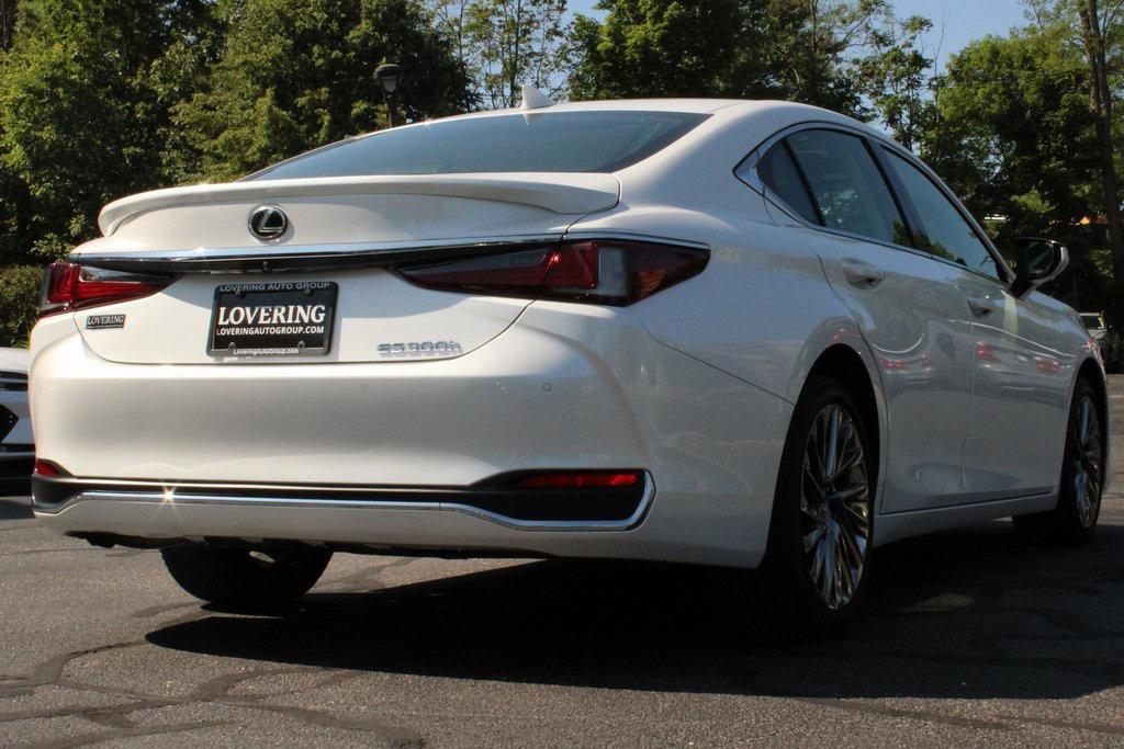 used 2025 Lexus ES 300h car, priced at $47,977