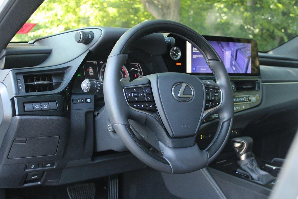 used 2025 Lexus ES 300h car, priced at $47,977