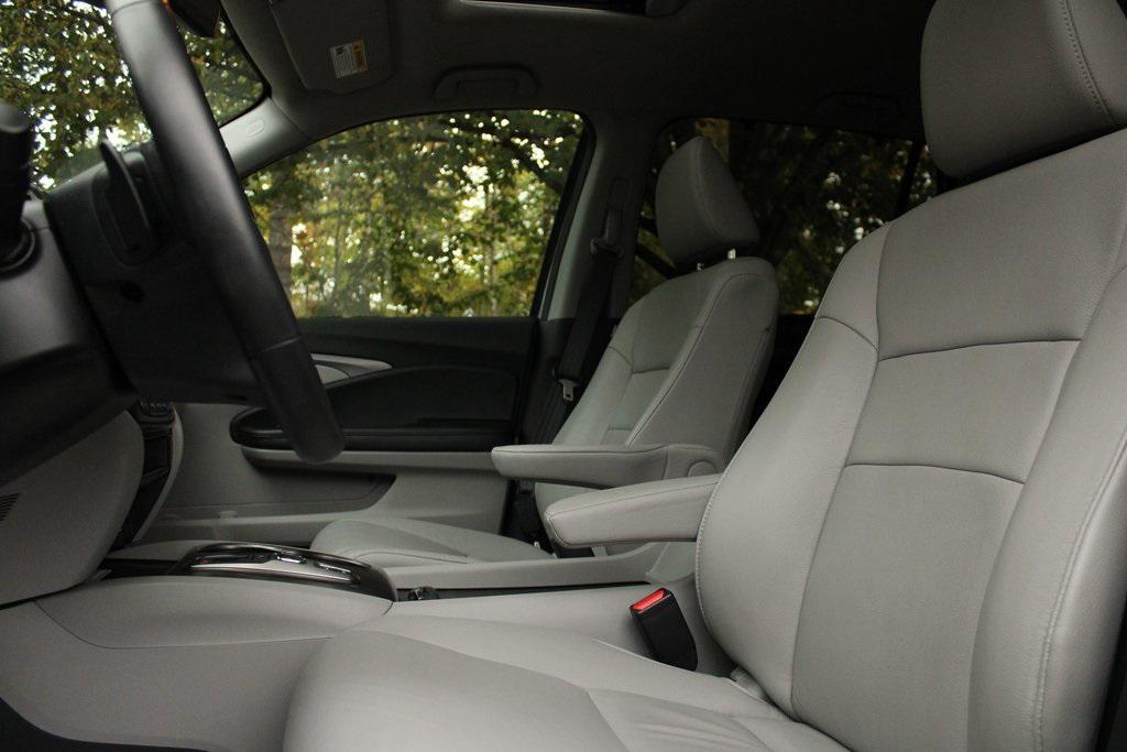 used 2022 Honda Pilot car, priced at $28,440