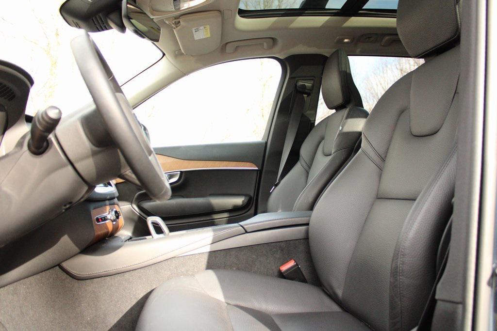 used 2024 Volvo XC90 Recharge Plug-In Hybrid car, priced at $49,447