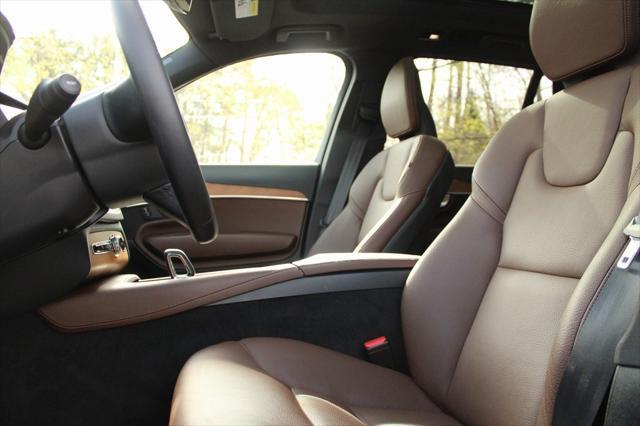 used 2023 Volvo XC90 Recharge Plug-In Hybrid car, priced at $56,326
