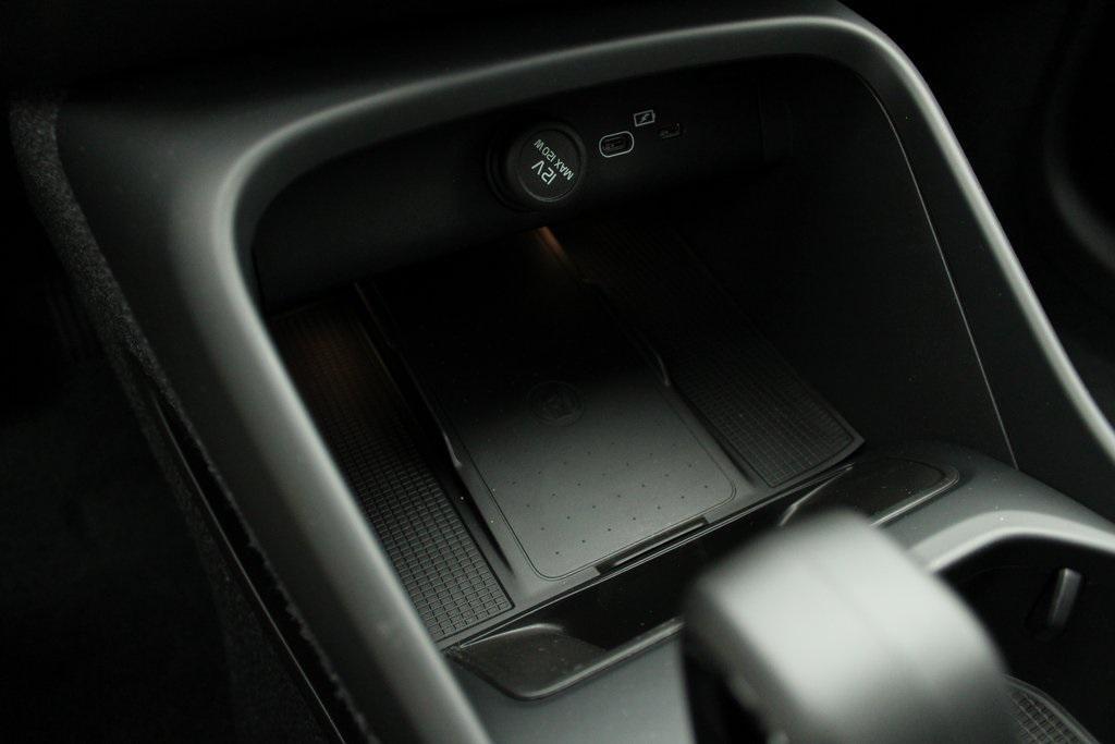 new 2025 Volvo XC40 car, priced at $46,035