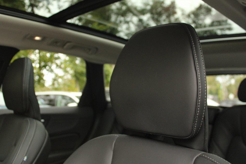 used 2023 Volvo XC60 car, priced at $42,648