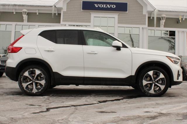 new 2025 Volvo XC40 car, priced at $48,335