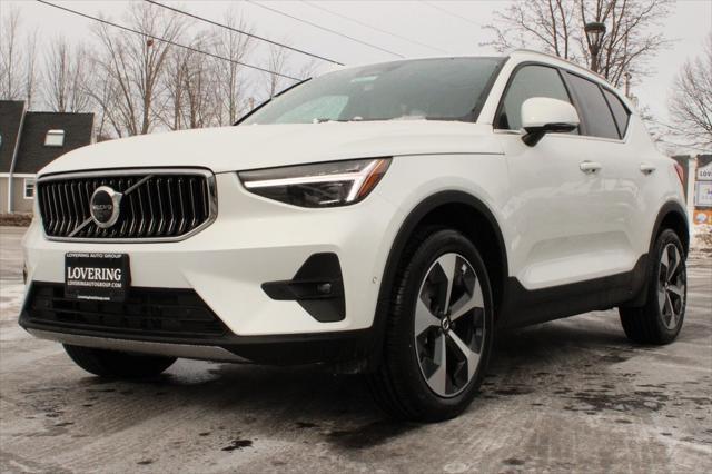 new 2025 Volvo XC40 car, priced at $48,335