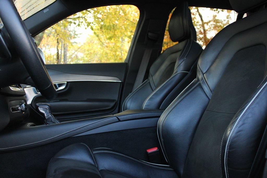 used 2018 Volvo XC90 car, priced at $23,988