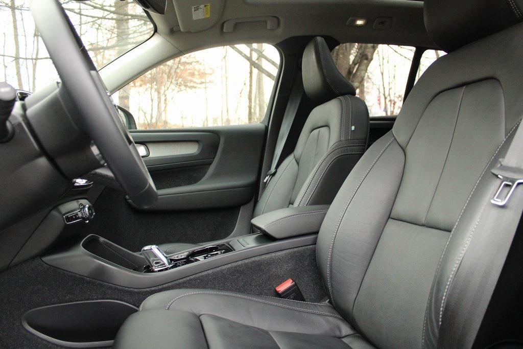 used 2023 Volvo XC40 car, priced at $33,556
